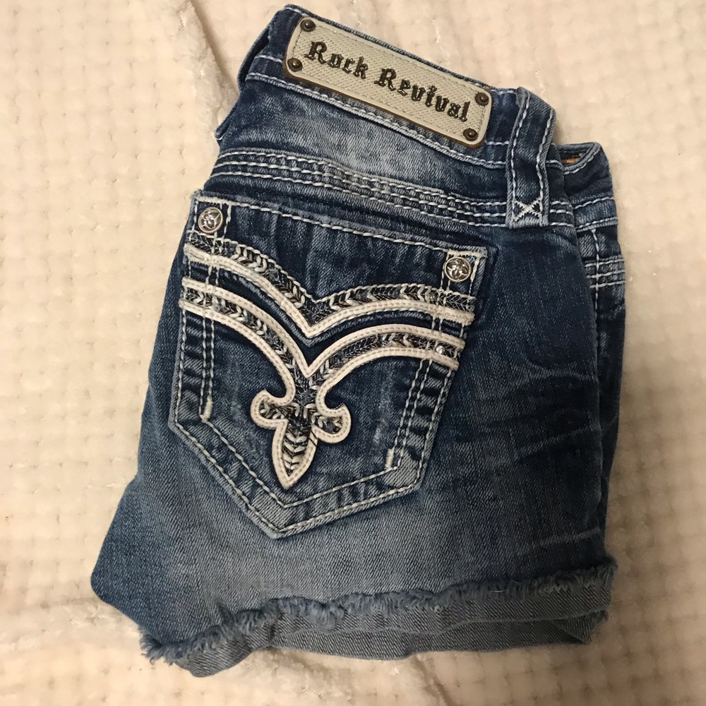 Rock Revival Brunellae shorts size 24